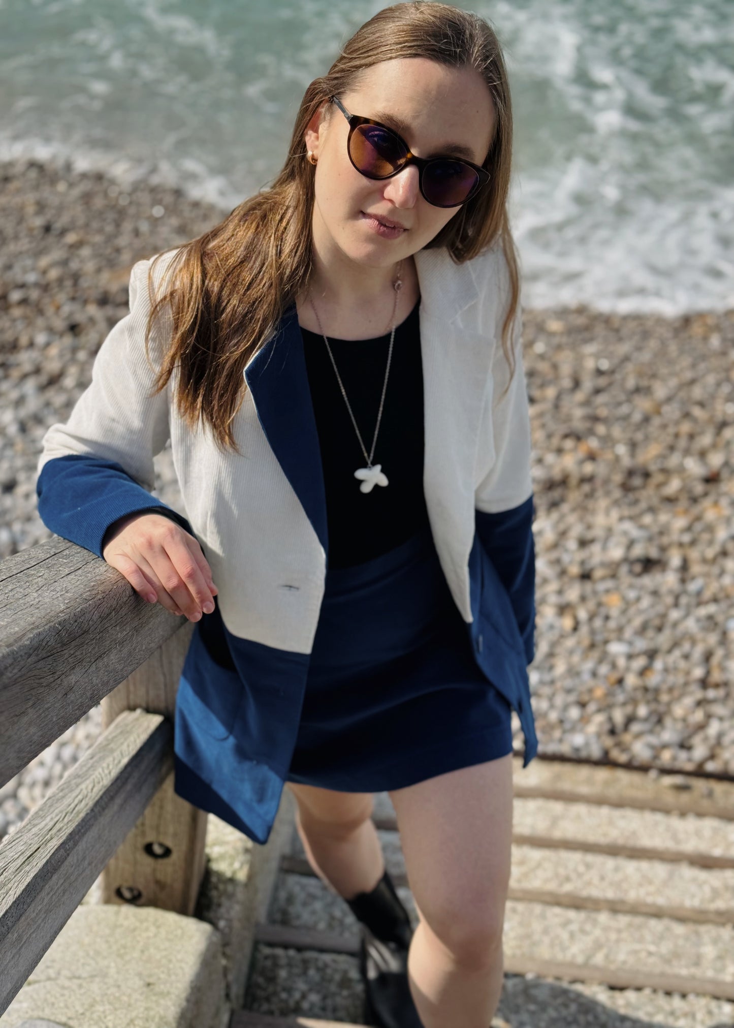 Costume tailleur bleu-blanc