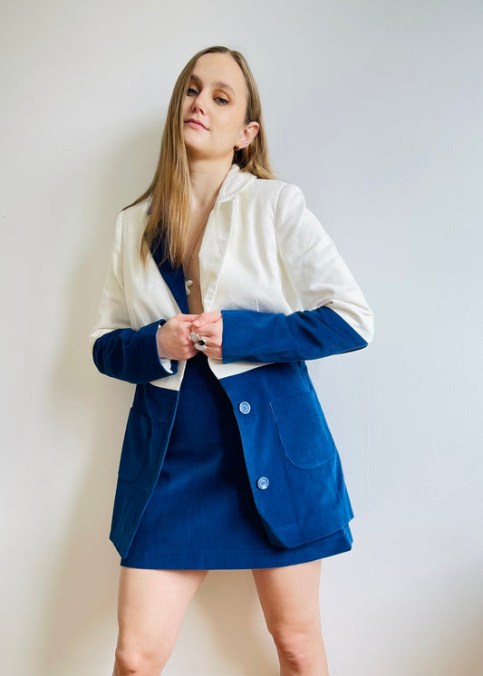 Costume tailleur bleu-blanc